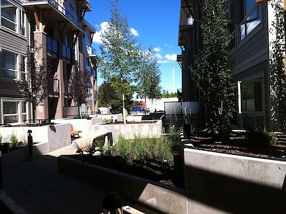 Internal+Yard Calgary 1 bedroom Condo Unit for rent. Property photo: 103013-2