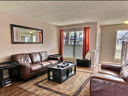 Main+floor+living+space Calgary 4 bedrooms House for rent. Property photo: 103838-3