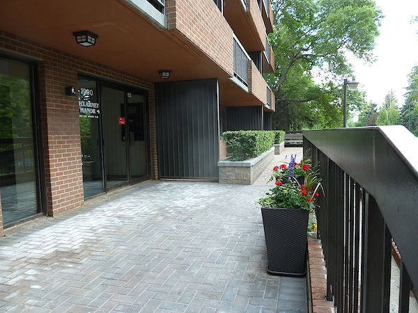 Calgary 1 bedroom Condo Unit for rent. Property photo: 104164-2