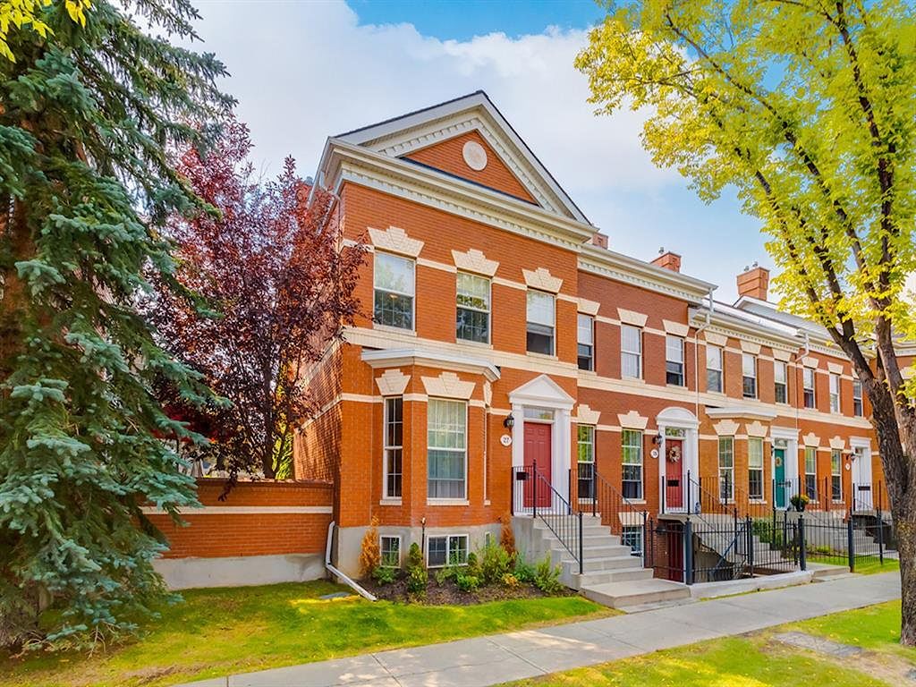 Calgary 3 + Den bedrooms Townhouse for rent. Property photo: 105321-1