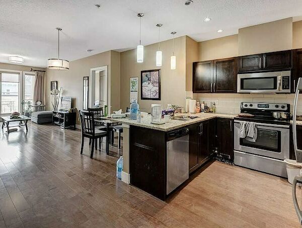 Calgary 3 bedrooms Condo Unit for rent. Property photo: 105652-3