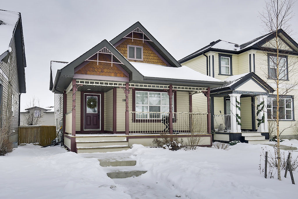 Cochrane 3 bedrooms Main Floor for rent. Property photo: 106124-1