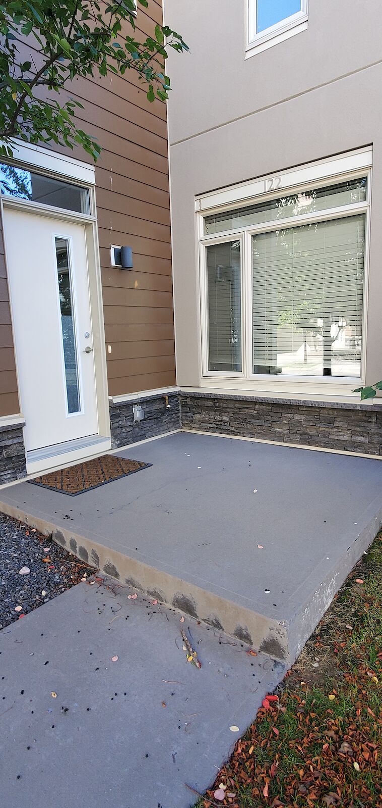 Calgary 1 bedroom Condo Unit for rent. Property photo: 109013-1