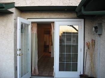 Calgary 2 bedrooms Main Floor for rent. Property photo: 10908-2