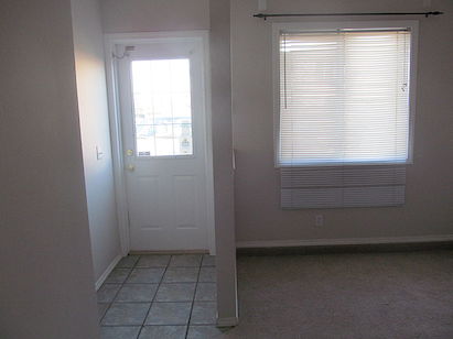 Calgary 2 bedrooms Basement for rent. Property photo: 110689-3