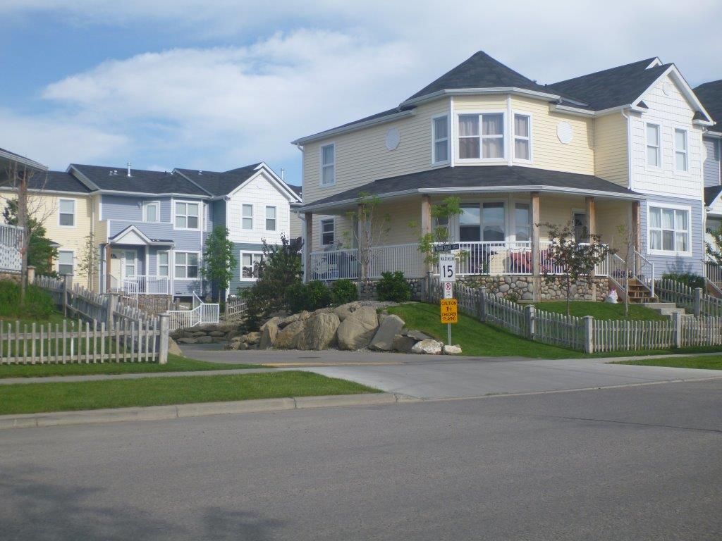 High River 3 bedrooms Townhouse for rent. Property photo: 111595-1