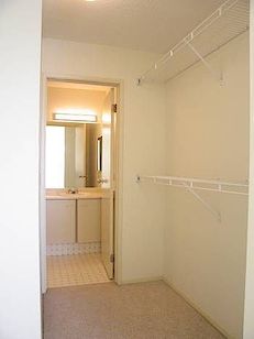Calgary 1 bedroom Condo Unit for rent. Property photo: 112636-2