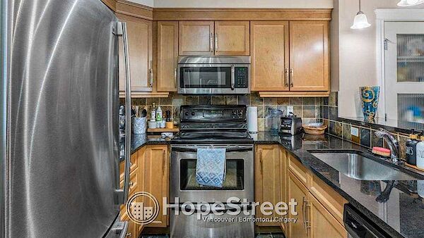 Calgary 2 bedrooms Condo Unit for rent. Property photo: 115363-2