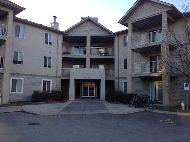 Calgary 2 bedrooms Condo Unit for rent. Property photo: 117112-1