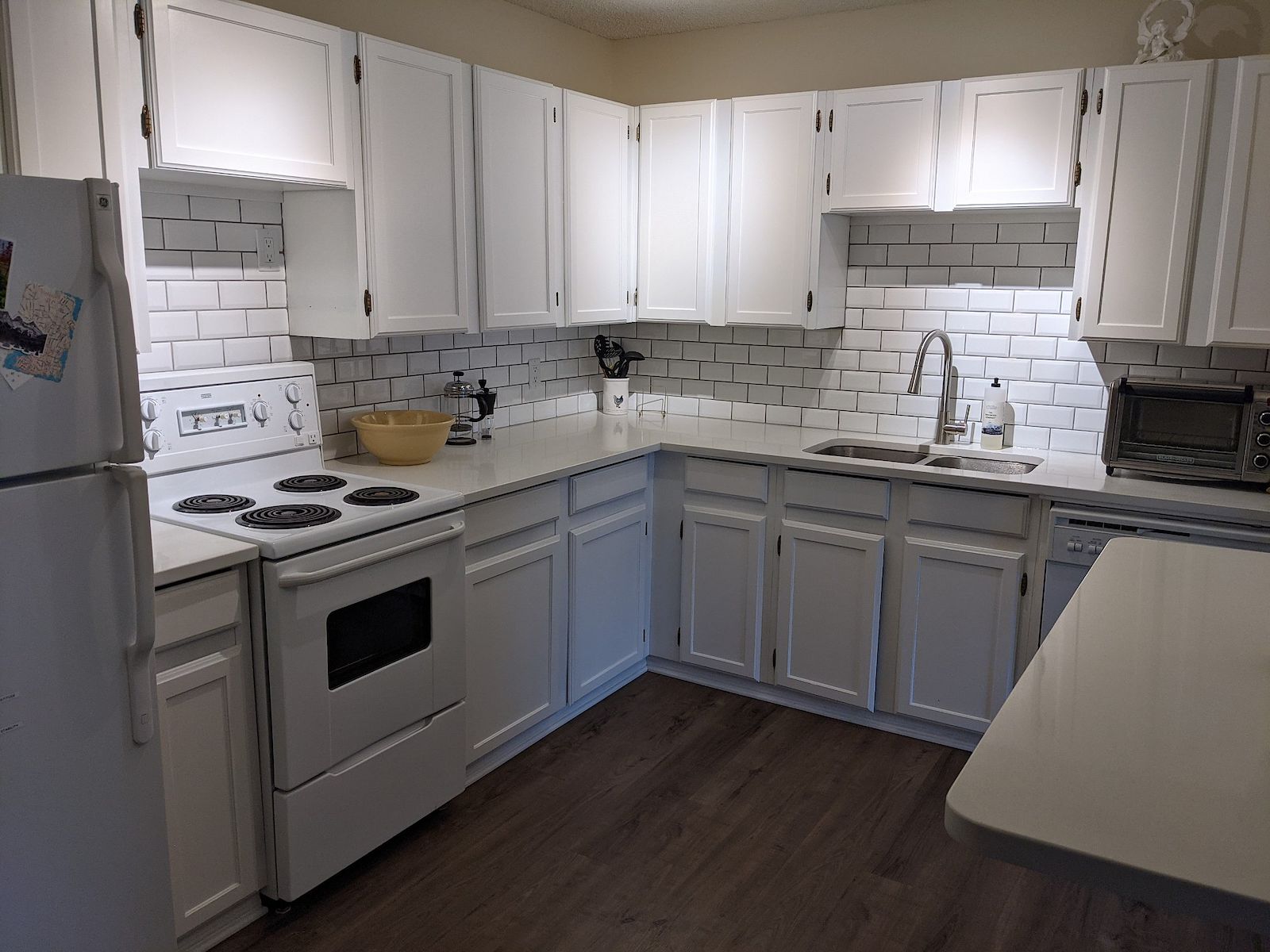 Newly+renovated+kitchen Calgary 1 bedroom Condo Unit for rent. Property photo: 118148-1