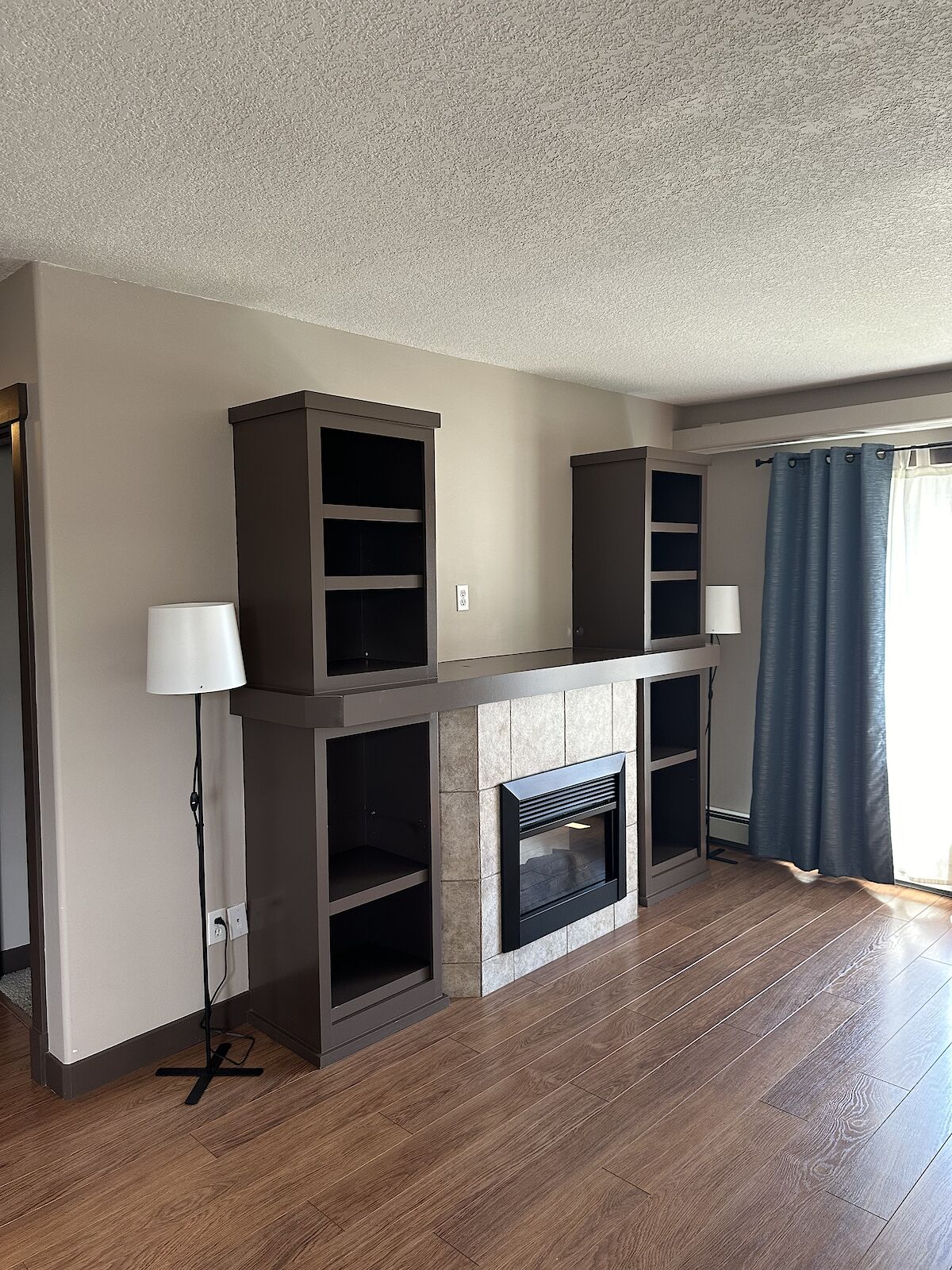 Calgary 1 bedroom Apartment for rent. Property photo: 120515-1