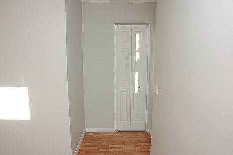 Calgary 3 bedrooms Condo Unit for rent. Property photo: 121671-3
