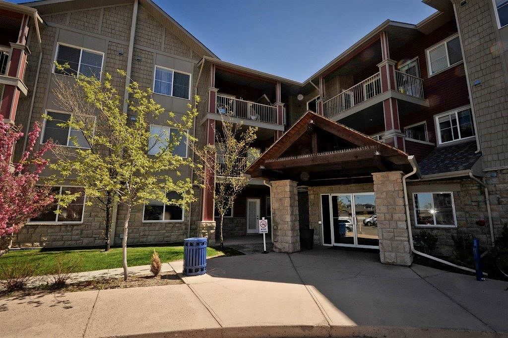 Airdrie Pet Friendly Condo Unit For Rent | Spacious Bayside Condo