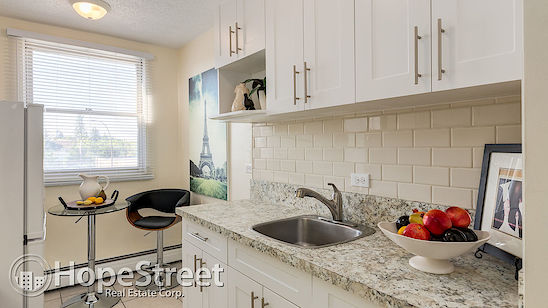 Calgary 1 bedroom Condo Unit for rent. Property photo: 124479-2
