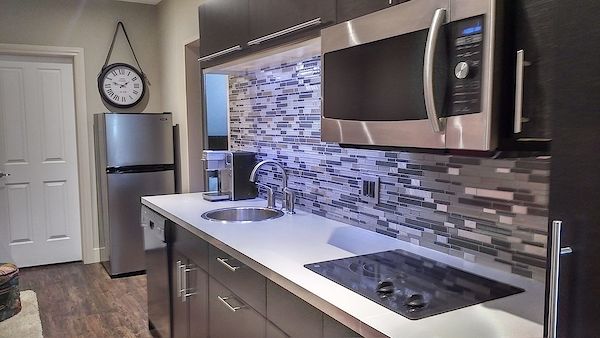 Calgary 1 bedroom Basement for rent. Property photo: 125766-3