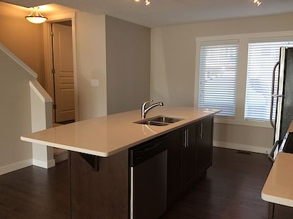 Calgary 2 + Den bedrooms Townhouse for rent. Property photo: 129039-2