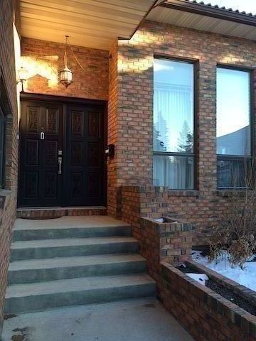 Calgary 4 + Den bedrooms House for rent. Property photo: 133651-1