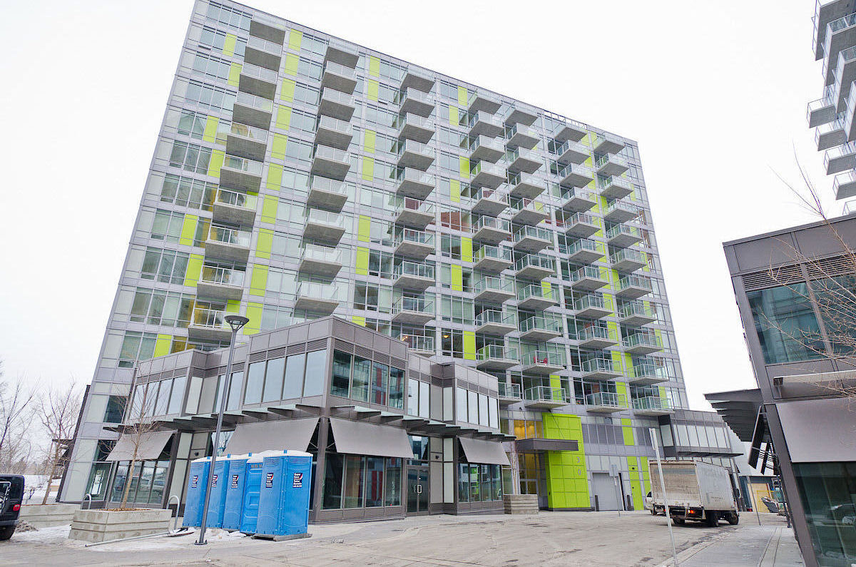 Calgary 3 bedrooms Condo Unit for rent. Property photo: 135459-1