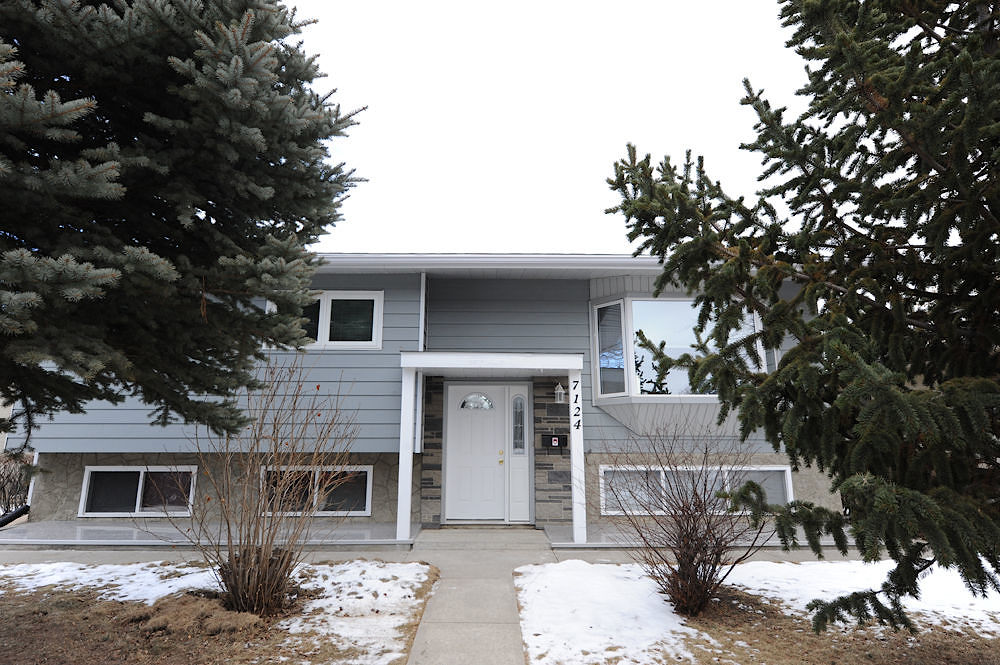 Calgary 5 bedrooms House for rent. Property photo: 135948-1