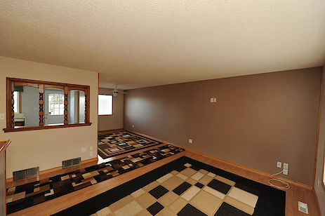 Calgary 5 bedrooms House for rent. Property photo: 135948-3