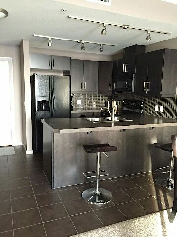Calgary 1 bedroom Condo Unit for rent. Property photo: 136325-1