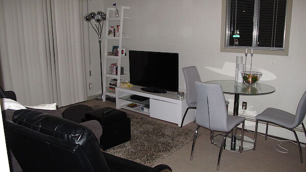 Calgary 1 bedroom Apartment for rent. Property photo: 138783-2