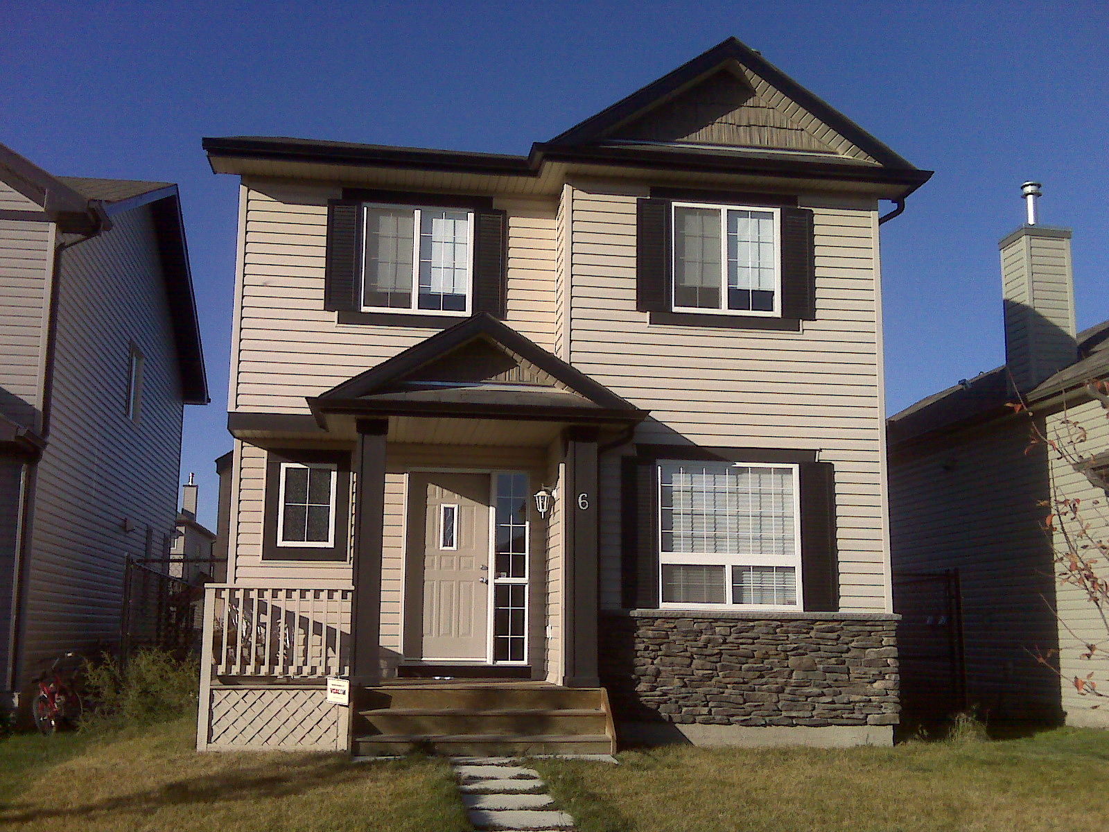 Calgary 3 bedrooms House for rent. Property photo: 141626-1