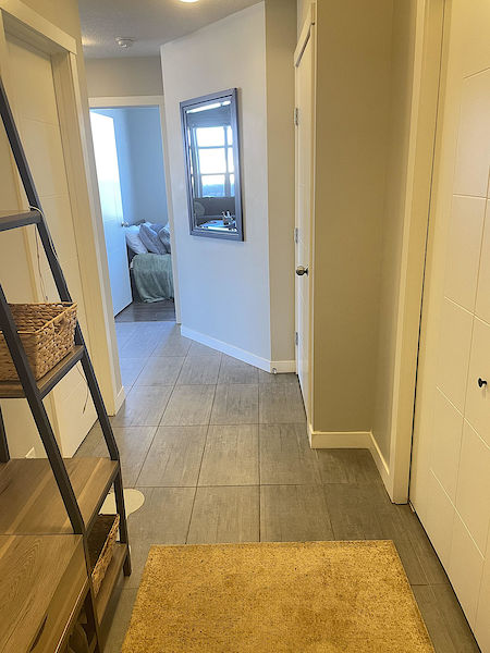 Calgary 2 bedrooms Condo Unit for rent. Property photo: 148407-2
