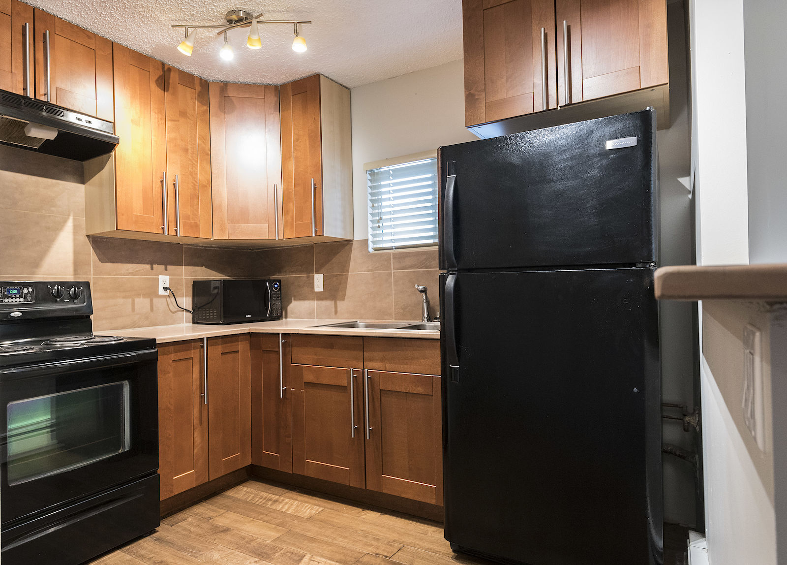 Calgary 1 bedroom Apartment for rent. Property photo: 148450-1