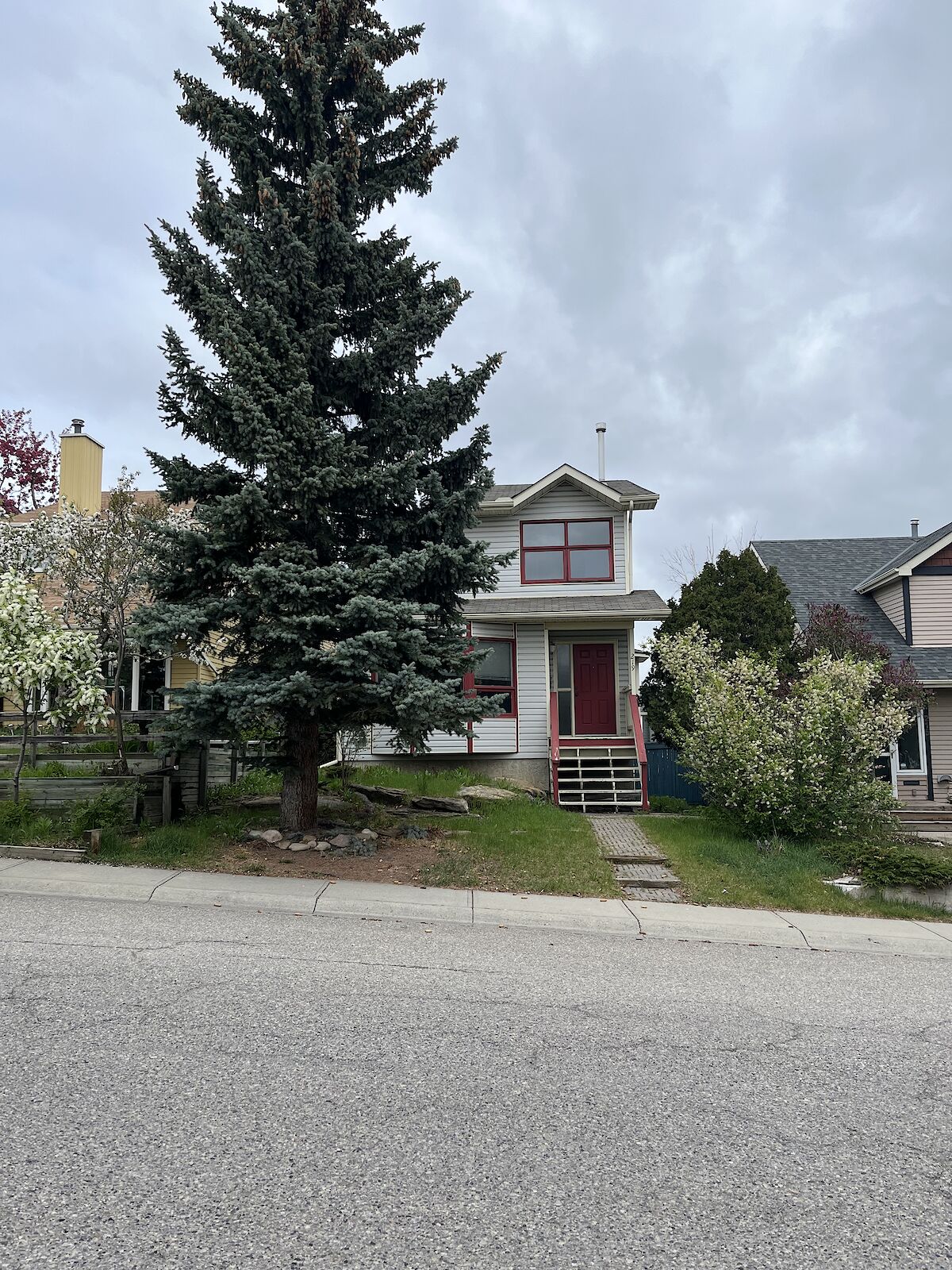 Calgary 3 bedrooms House for rent. Property photo: 15052-1