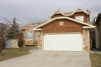 Front+of+Home Calgary 3 bedrooms House for rent. Property photo: 18064-3