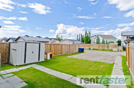 Calgary 3 + Den bedrooms Main Floor for rent. Property photo: 21122-2