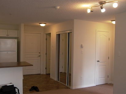 Edmonton 2 bedrooms Condo Unit for rent. Property photo: 264355-2