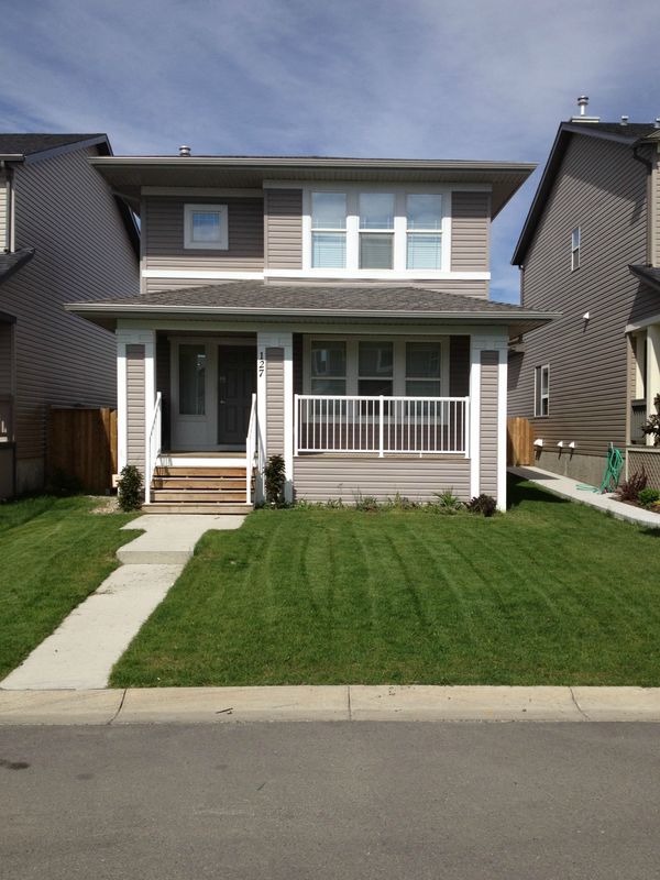 Calgary 3 bedrooms House for rent. Property photo: 26660-1