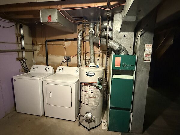 Edmonton 3 bedrooms Townhouse for rent. Property photo: 266686-3