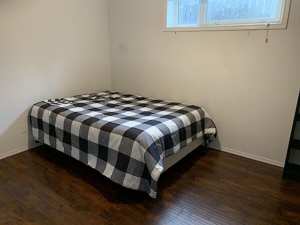 Edmonton 1 bedroom Room For Rent for rent. Property photo: 267630-2