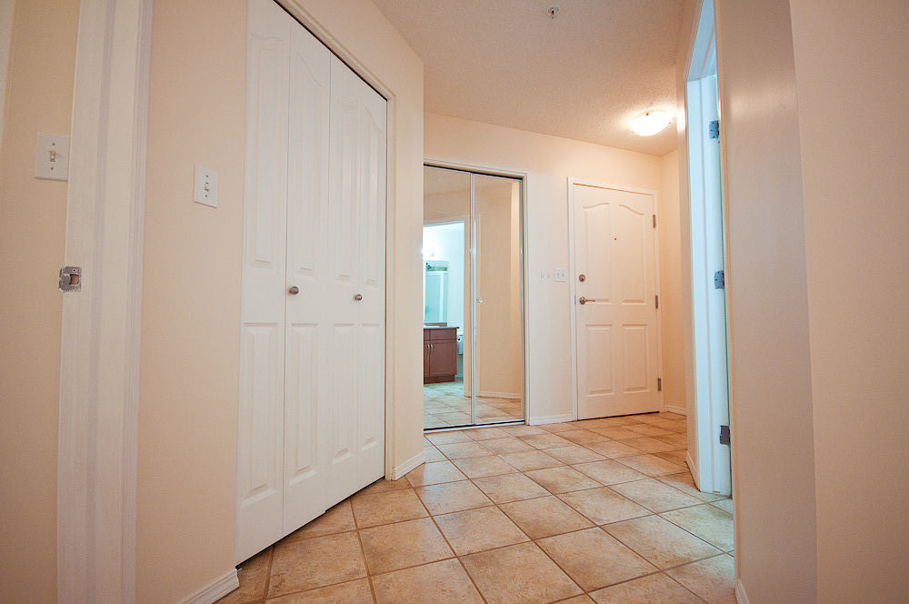 Edmonton 2 bedrooms Apartment for rent. Property photo: 274392-1
