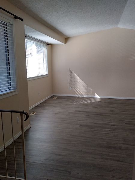 Edmonton 3 bedrooms Townhouse for rent. Property photo: 283336-3