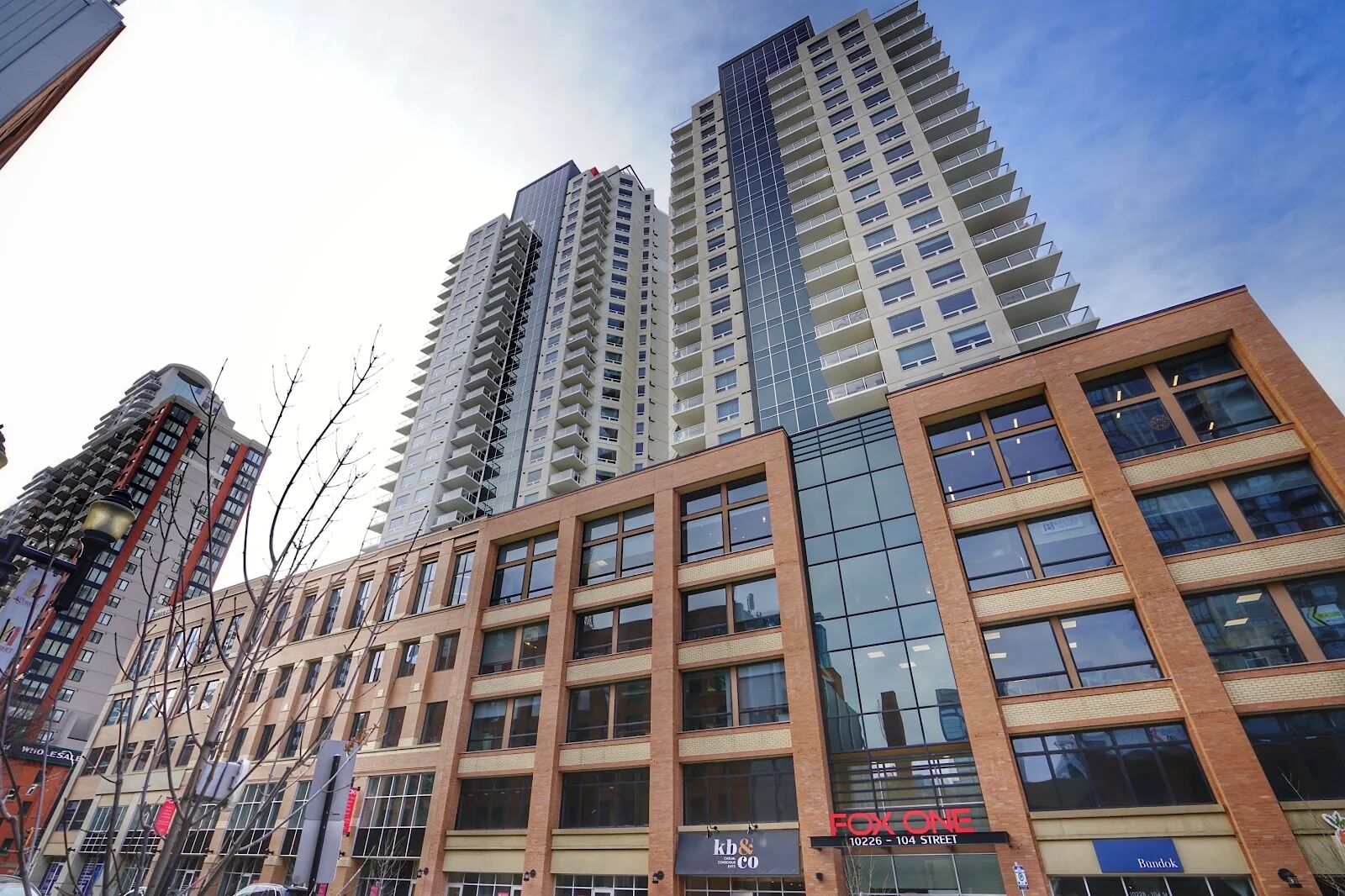 Edmonton 2 bedrooms Condo Unit for rent. Property photo: 286255-1