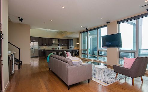 Calgary 2 bedrooms Condo Unit for rent. Property photo: 291331-3