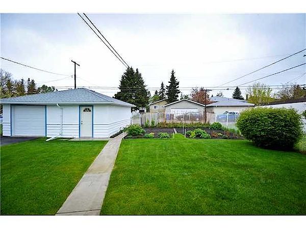 Calgary 2 bedrooms Main Floor for rent. Property photo: 292430-2