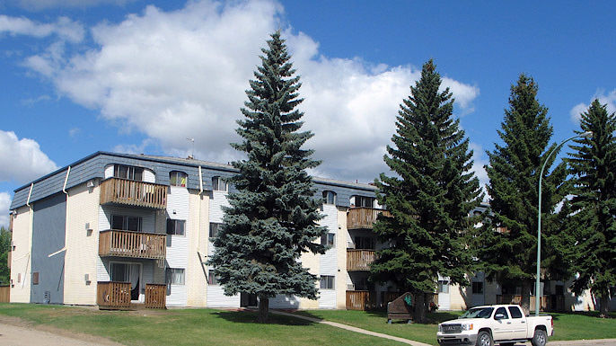 Cardona+Place+Apartment+Exterior Saskatoon 2 bedrooms Apartment for rent. Property photo: 294099-1