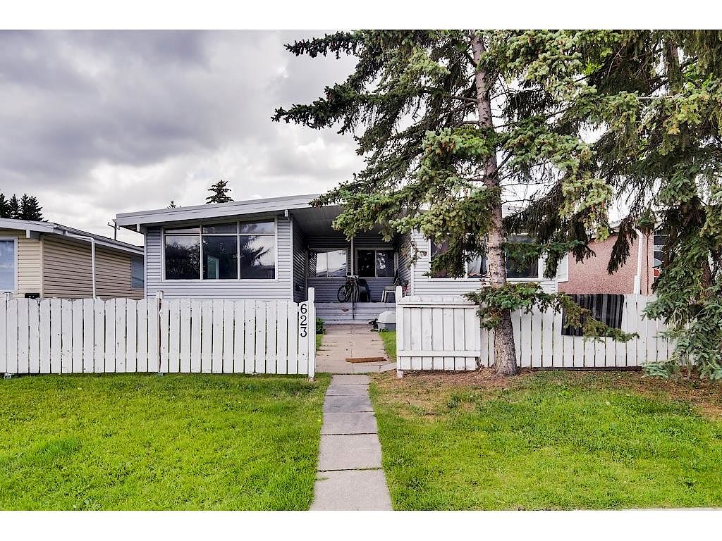 Calgary 2 bedrooms Basement for rent. Property photo: 297172-1