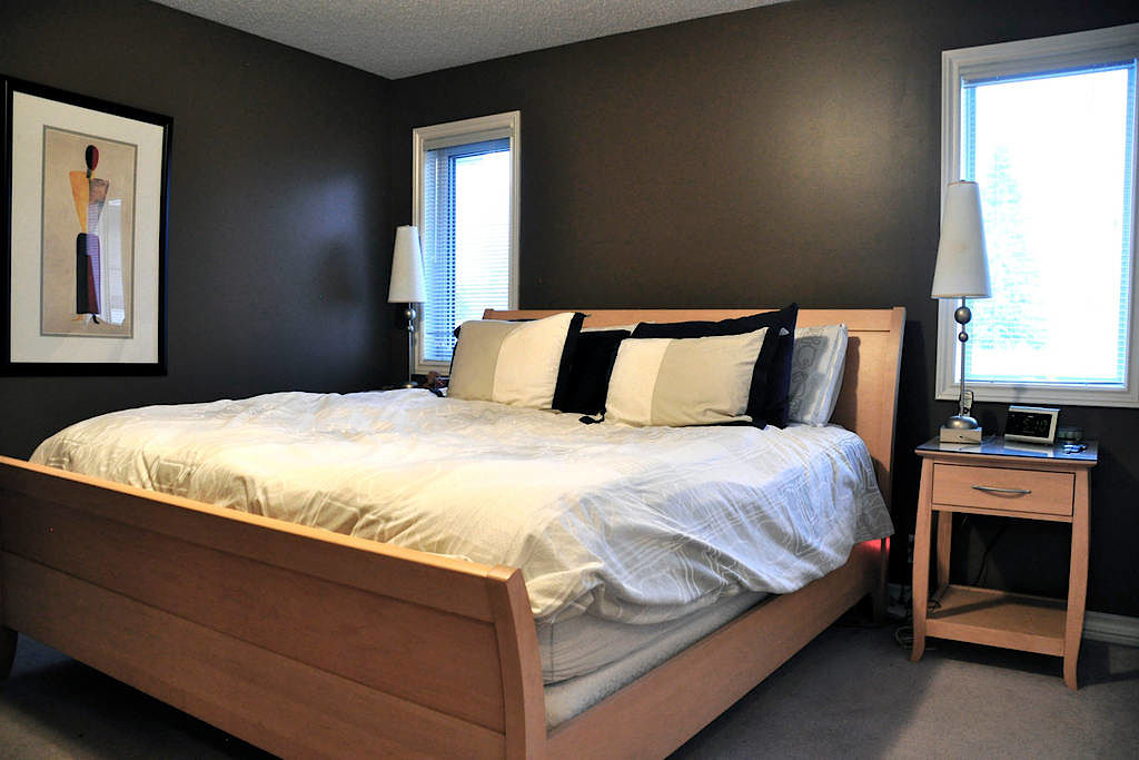 Calgary 3 bedrooms Condo Unit for rent. Property photo: 299589-1