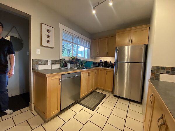 Calgary 3 bedrooms Main Floor for rent. Property photo: 30065-2