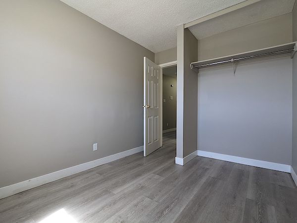 Sano+Manor+Bedroom Saskatoon 2 bedrooms Apartment for rent. Property photo: 301201-3