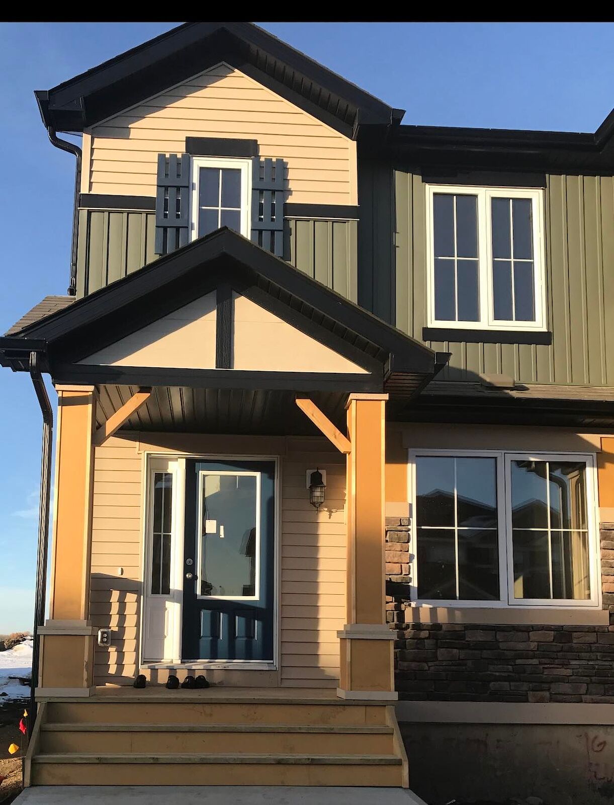 Edmonton 3 bedrooms Townhouse for rent. Property photo: 301676-1
