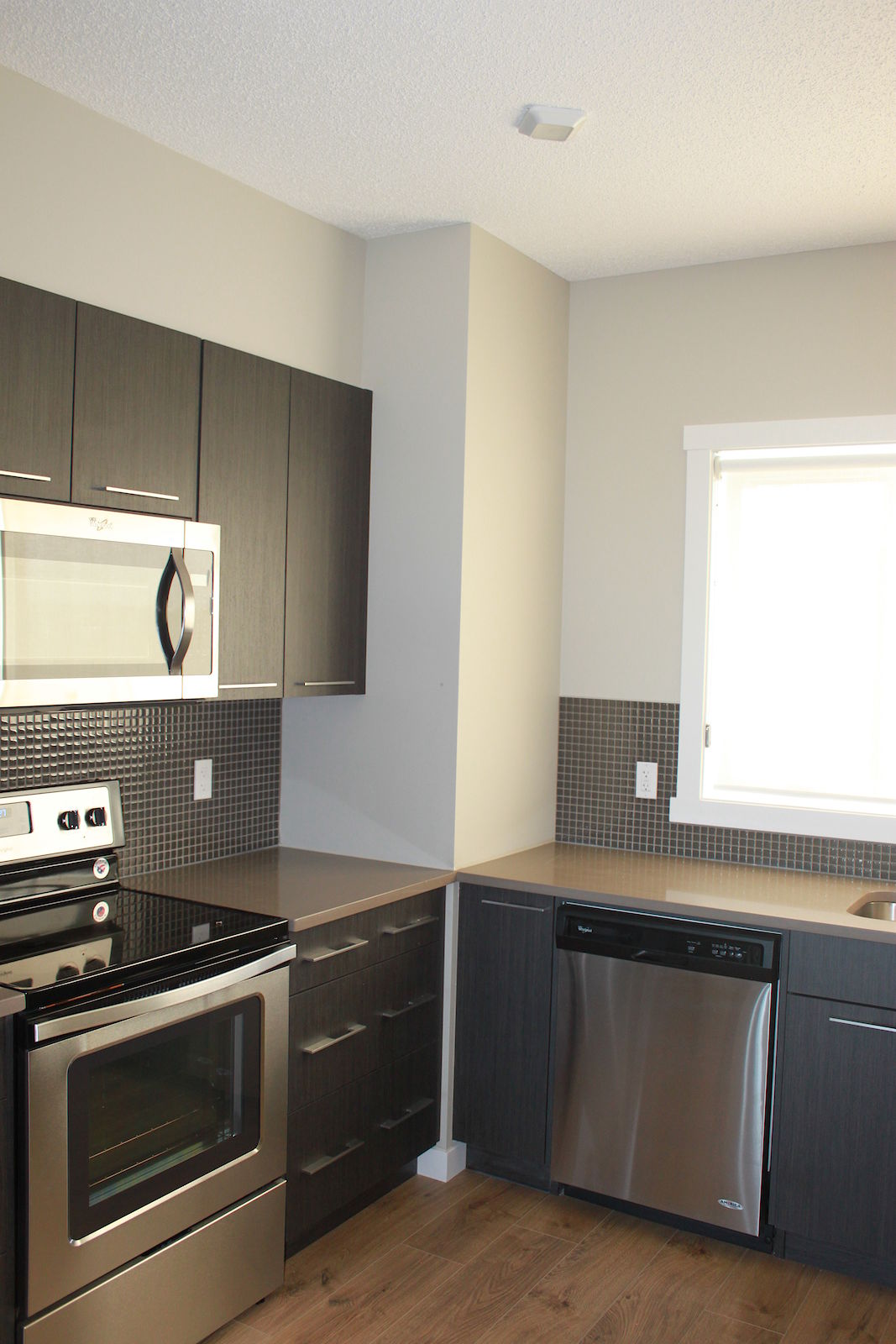Calgary 2 bedrooms Townhouse for rent. Property photo: 303592-1