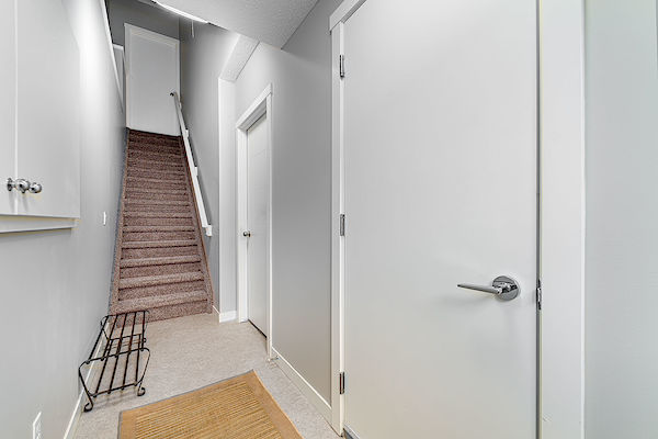 Cochrane 1 bedroom Basement for rent. Property photo: 304299-2