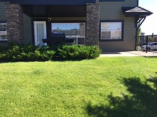 Airdrie 2 bedrooms Condo Unit for rent. Property photo: 304350-1